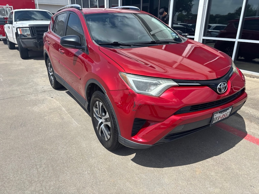 Used 2016 Toyota RAV4 LE SUV