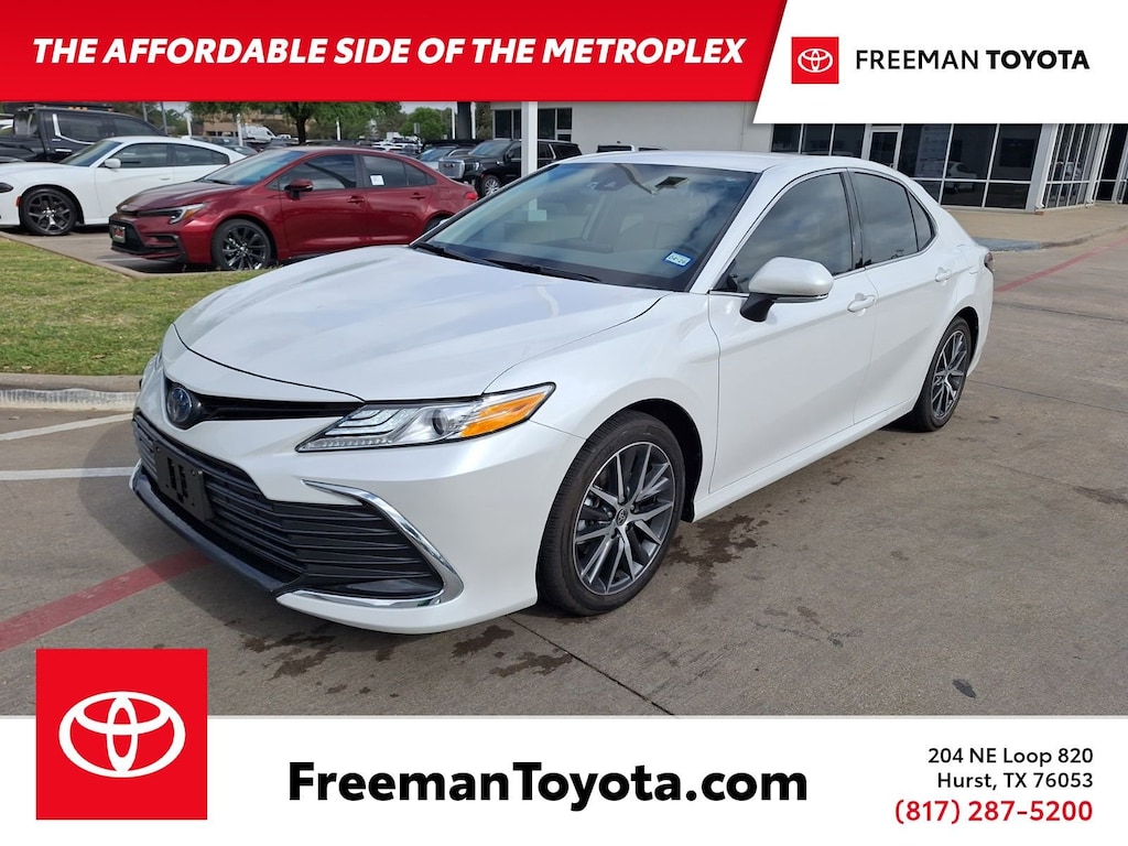 Used 2024 Toyota Camry Hybrid XLE Sedan