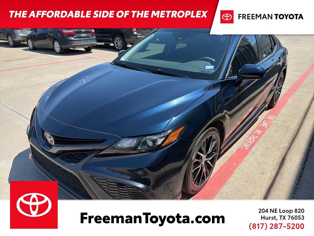 Used 2021 Toyota Camry SE Sedan