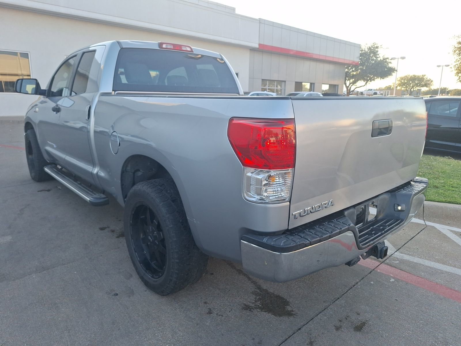 2011 Toyota Tundra Grade photo 2