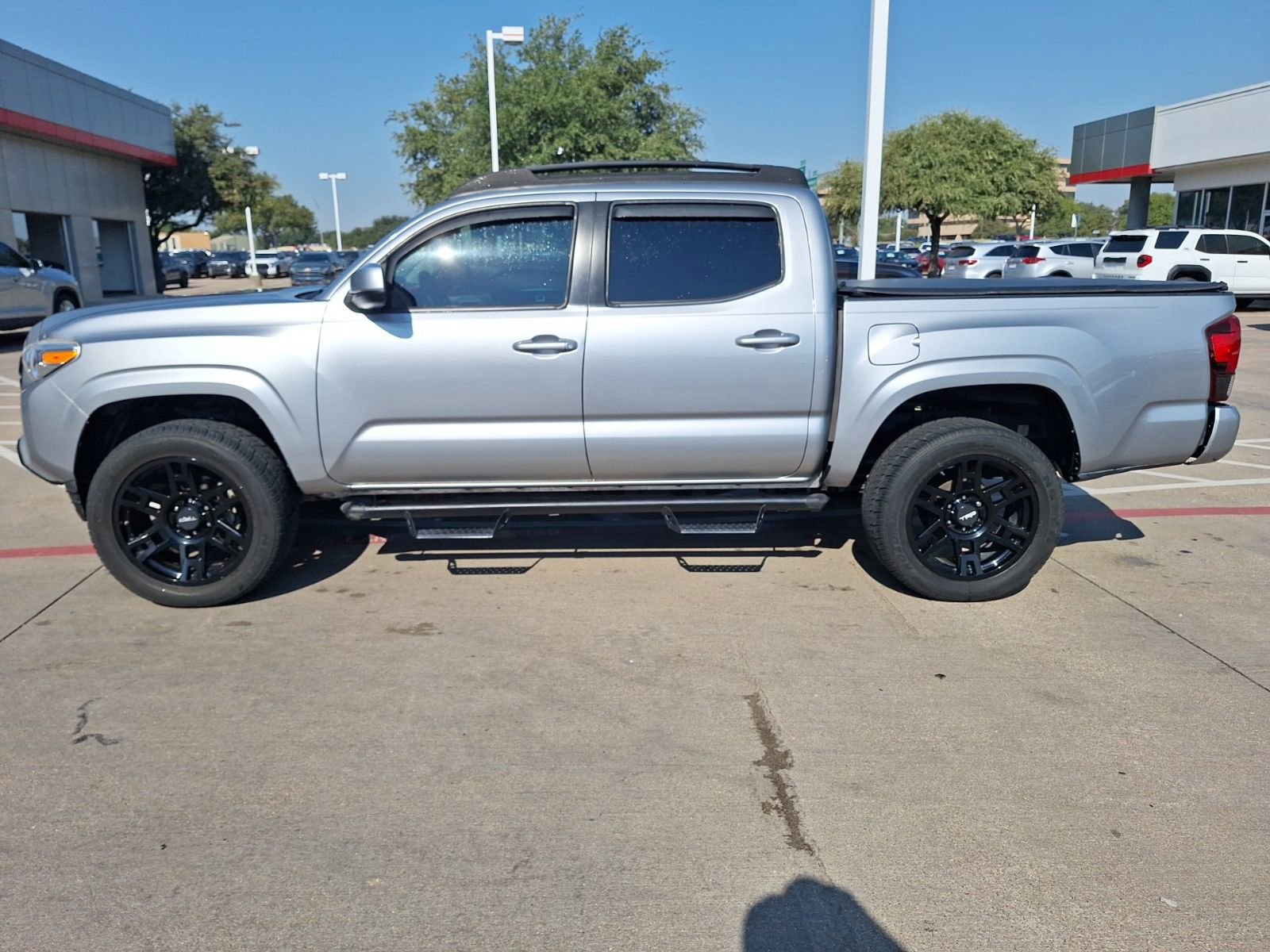 2020 Toyota Tacoma SR photo 2