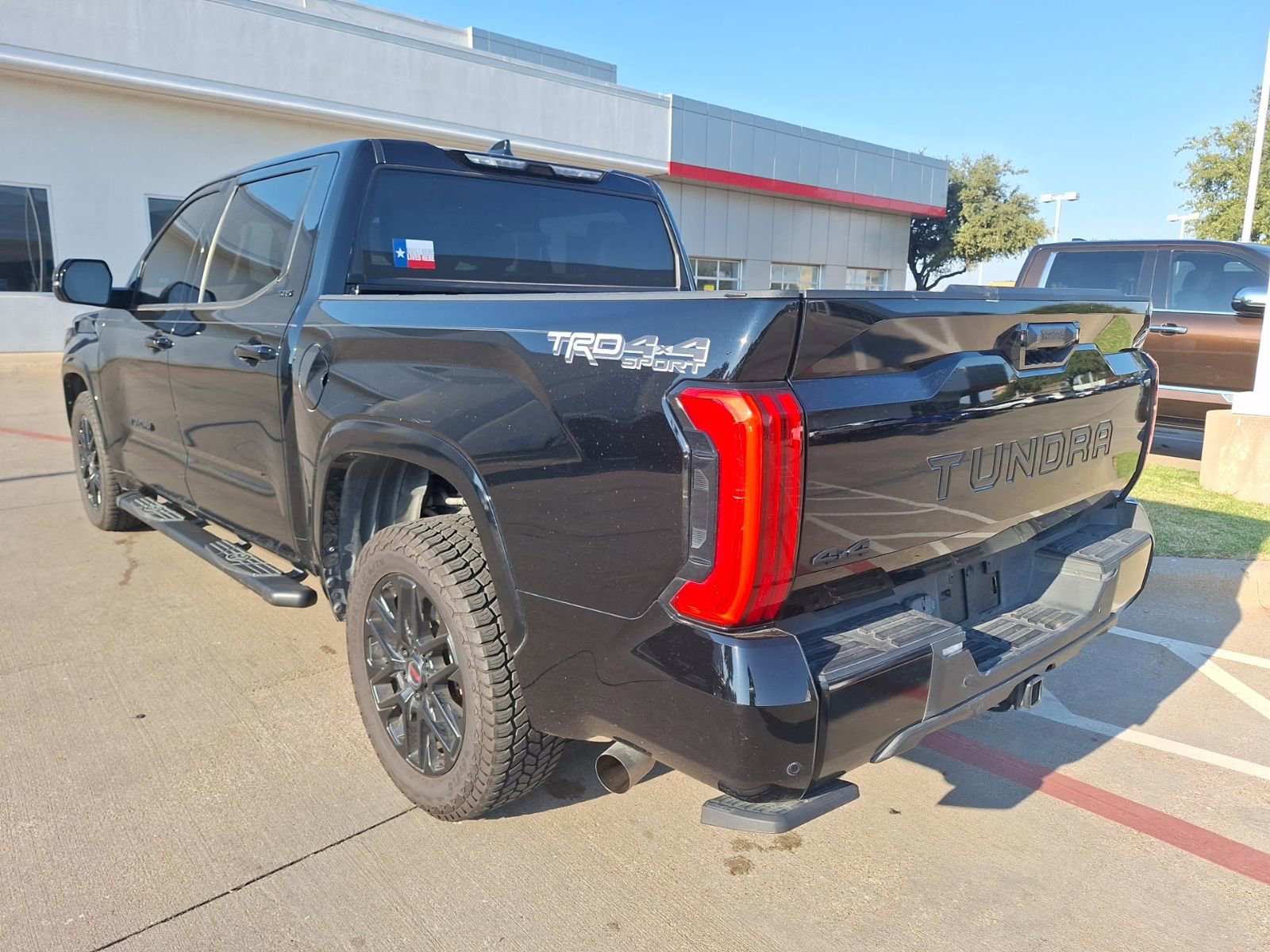 2023 Toyota Tundra TRD photo 3