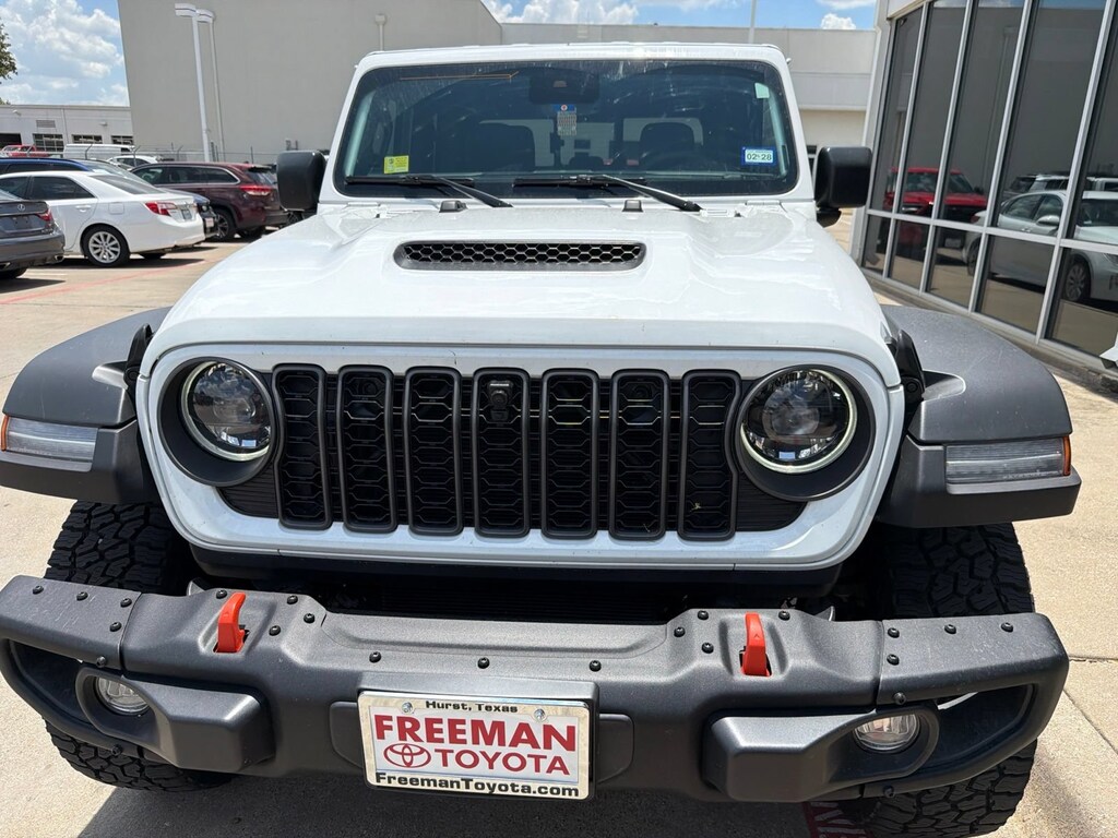 Used 2025 Jeep Gladiator Mojave Truck Crew Cab