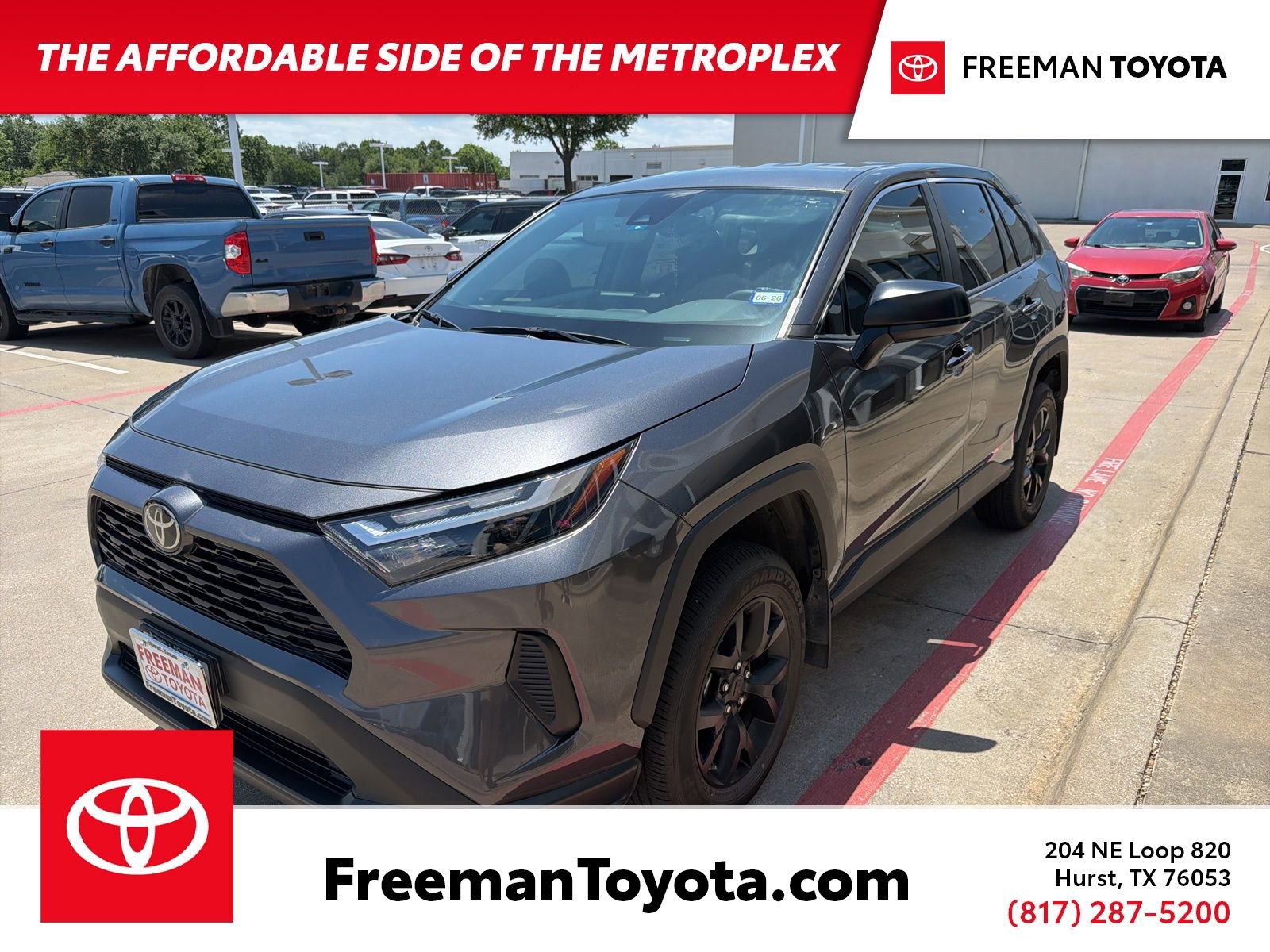 2023 Toyota RAV4 LE FWD's photo