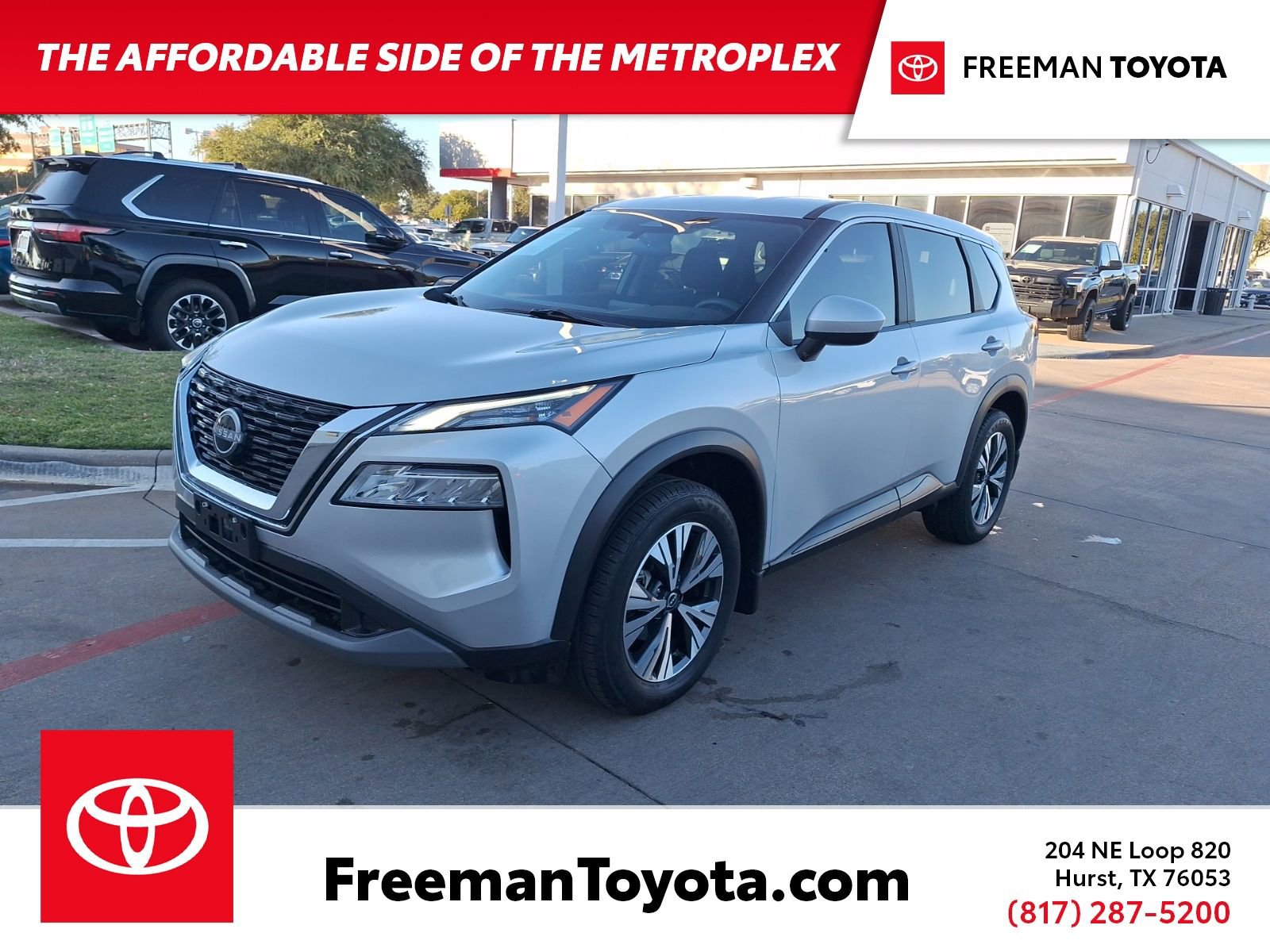 2023 Nissan Rogue SV's photo