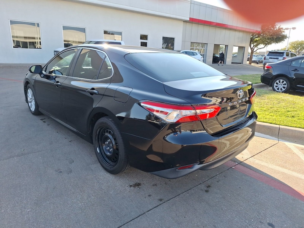 Used 2018 Toyota Camry LE Sedan