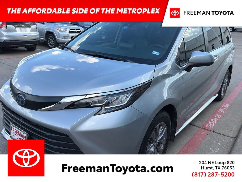 Used 2022 Toyota Sienna 8 Passenger Van Passenger Van