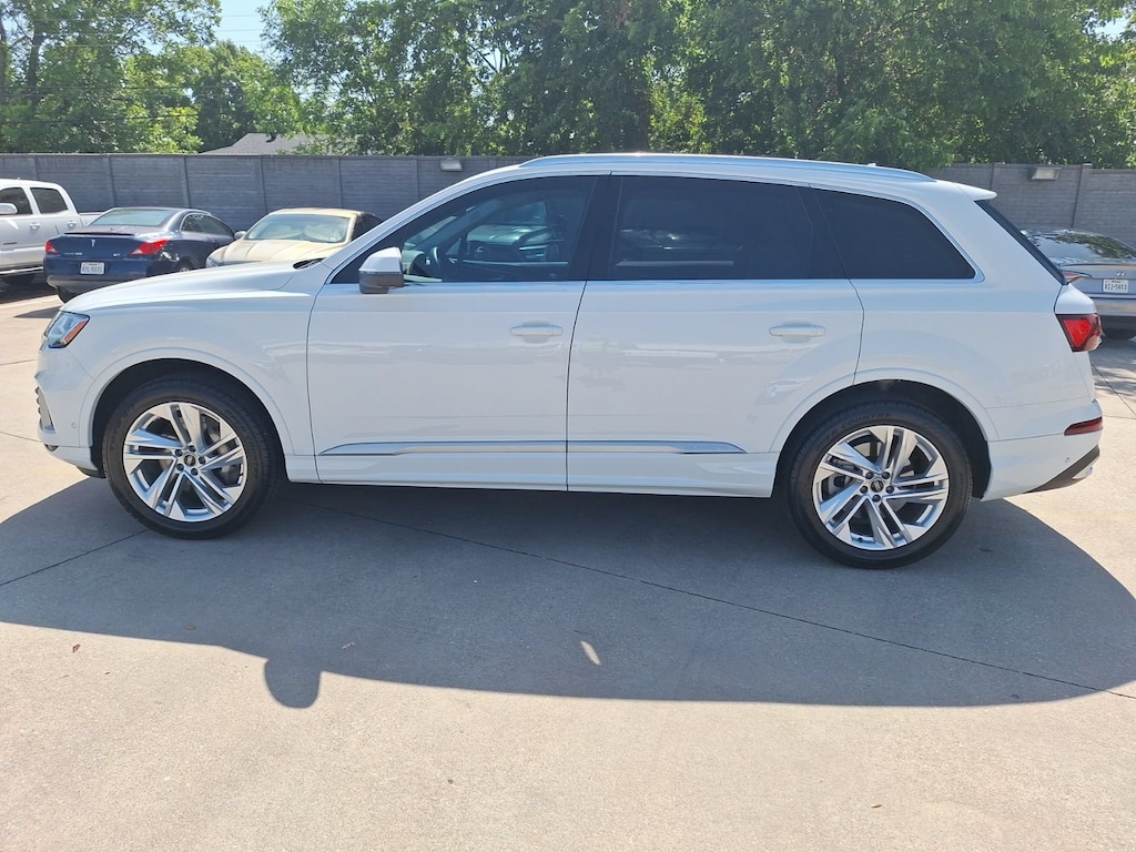 Used 2021 Audi Q7 quattro SUV