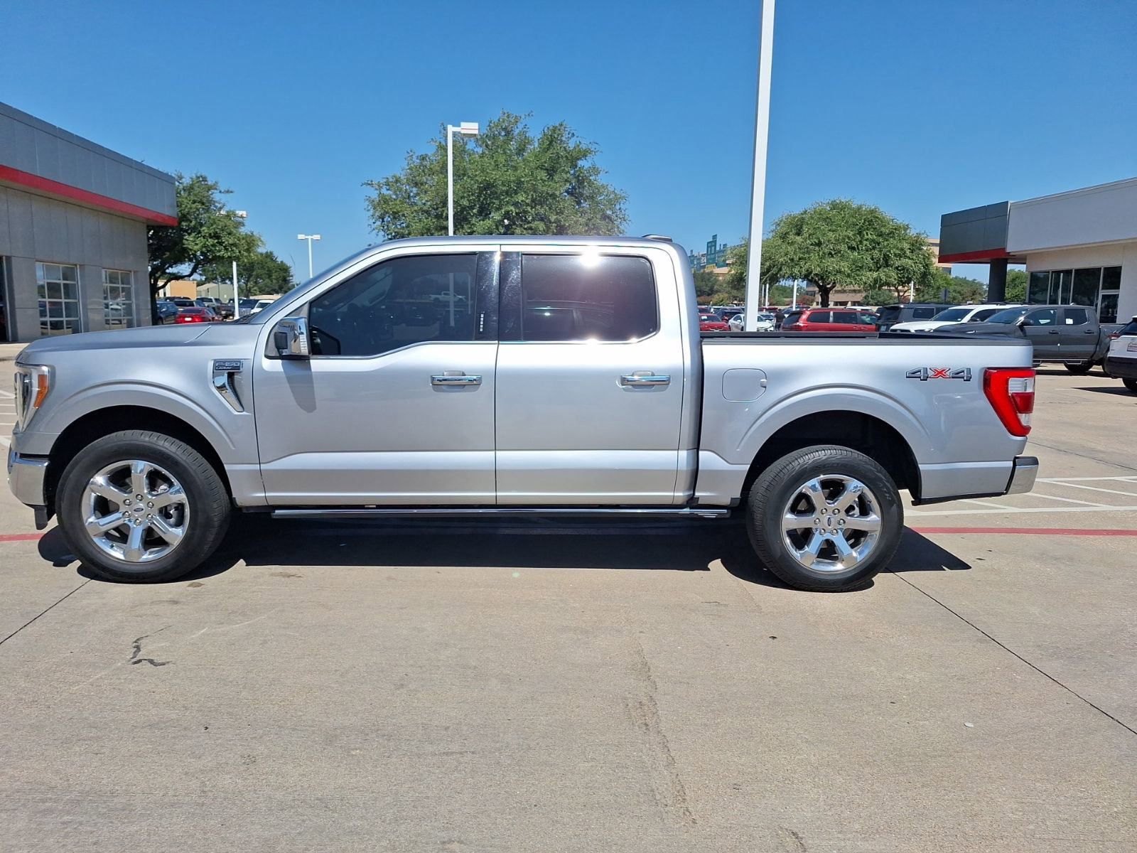 2023 Ford F-150 Lariat photo 2