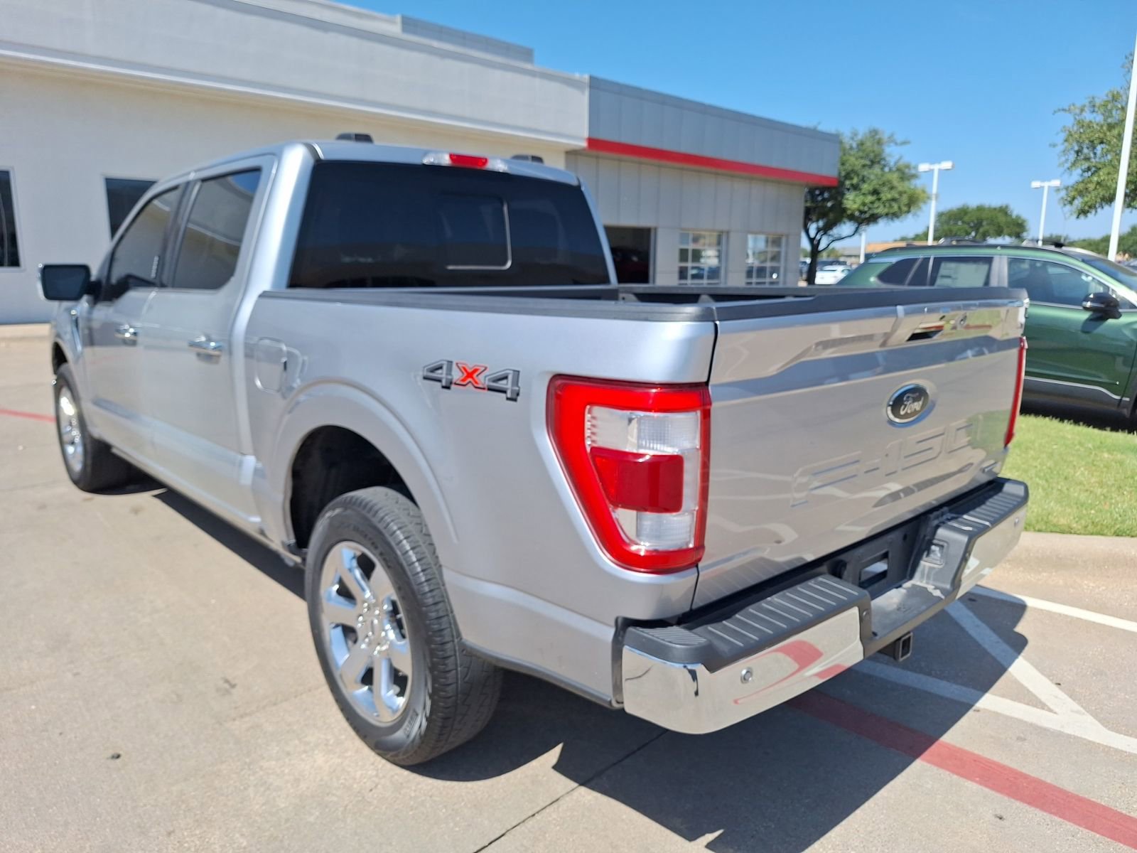 2023 Ford F-150 Lariat photo 3