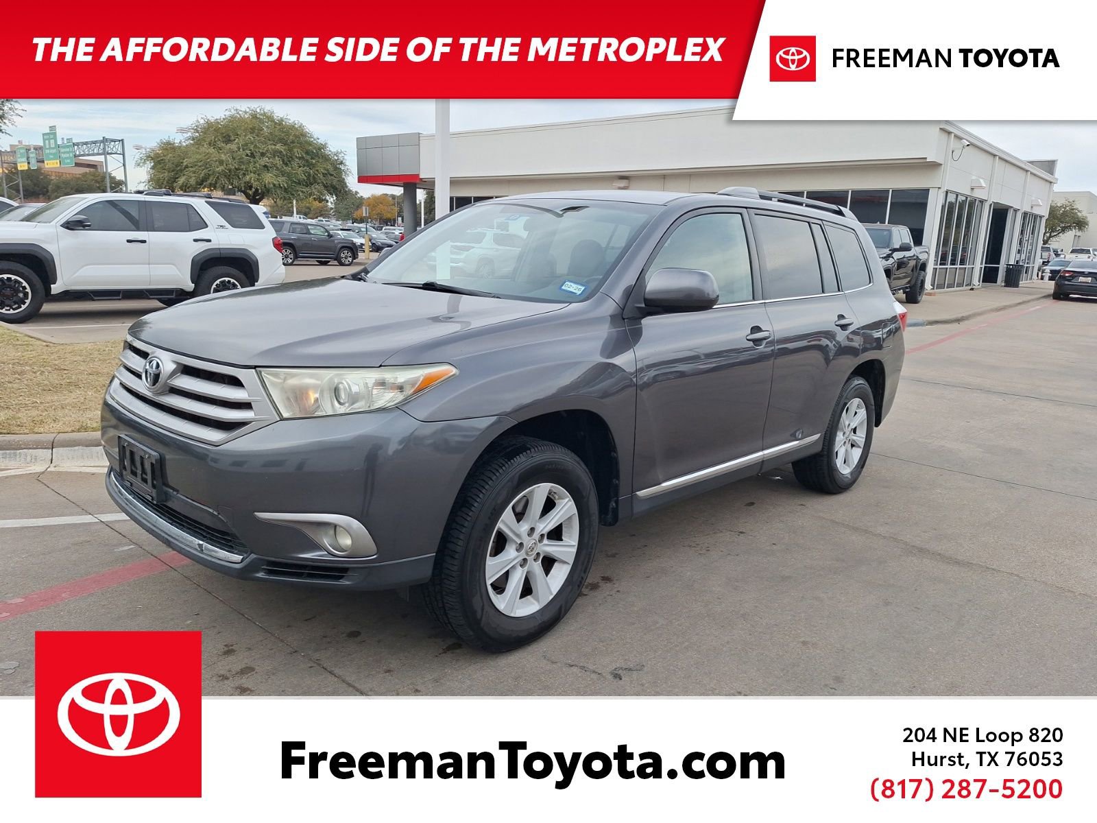 2013 Toyota Highlander Plus's photo