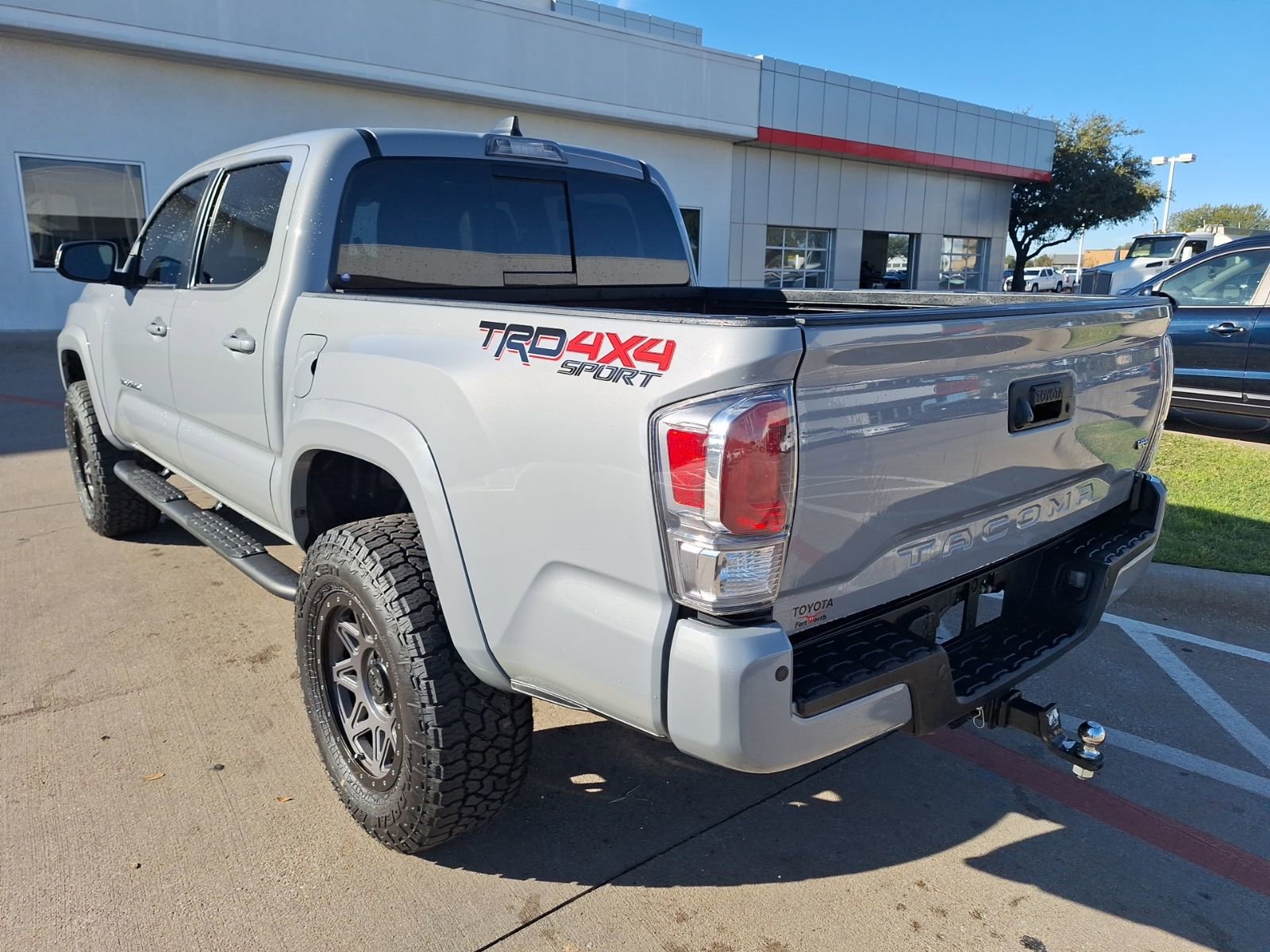 2021 Toyota Tacoma V6 photo 2
