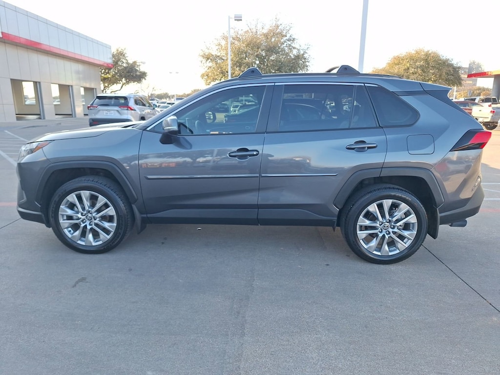 Used 2025 Toyota RAV4 - Convenience Pkg SUV