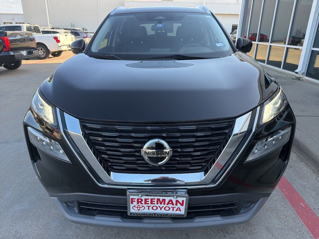 Used 2021 Nissan Rogue SV SUV