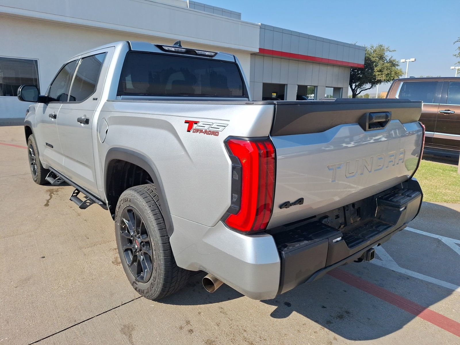 2022 Toyota Tundra SR5 photo 2