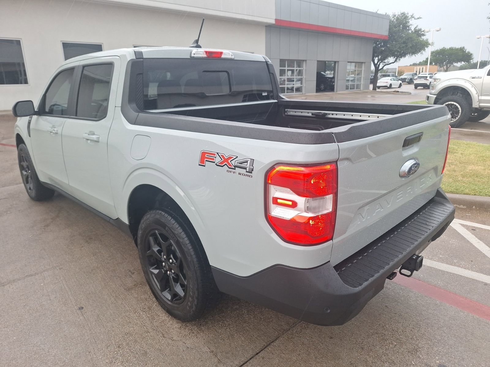 2024 Ford Maverick Lariat photo 3