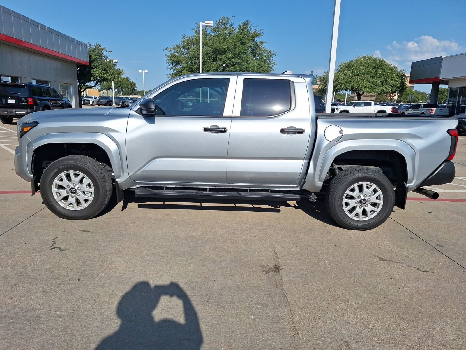 2024 Toyota Tacoma SR photo 2