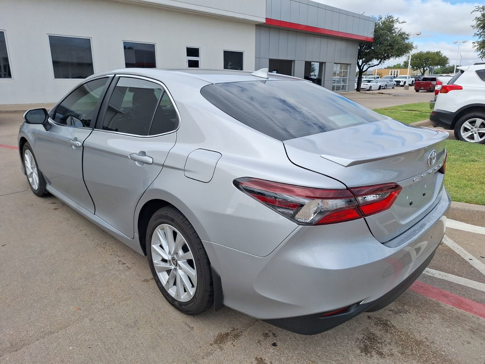 2024 Toyota Camry LE photo 2