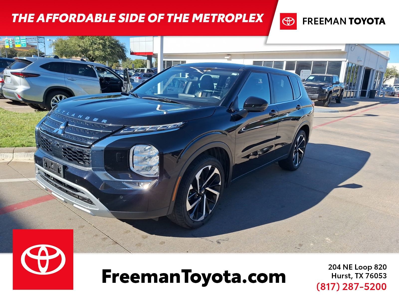 2022 Mitsubishi Outlander SE's photo