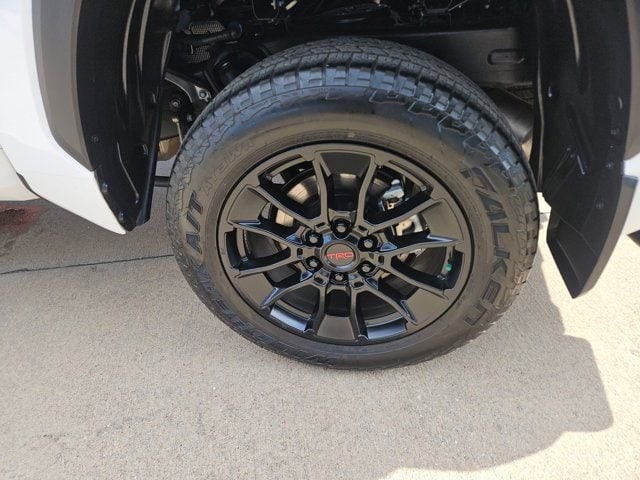 2025 Toyota Tundra SR5 - Photo 15