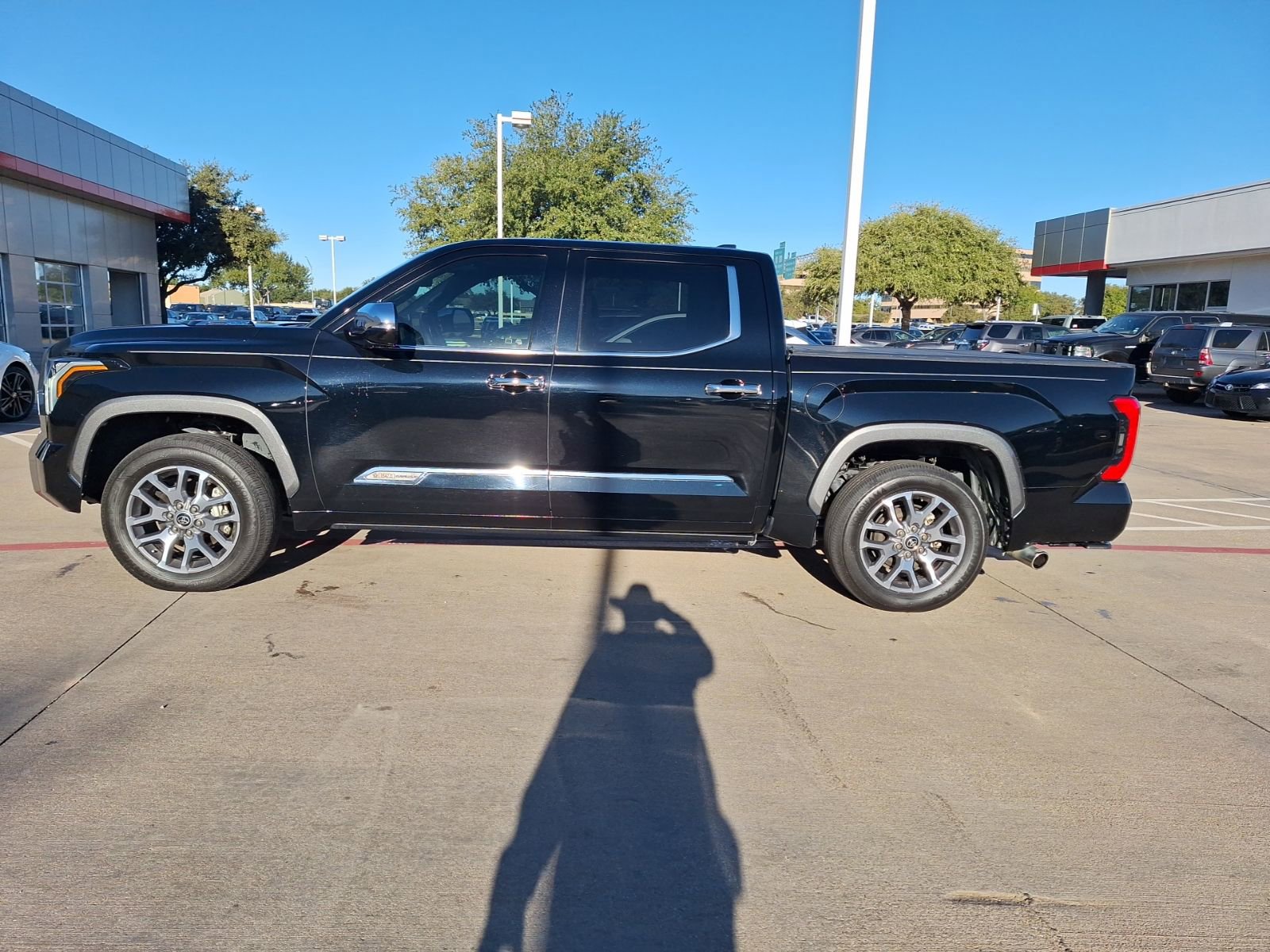 2022 Toyota Tundra 1794 Edition photo 2