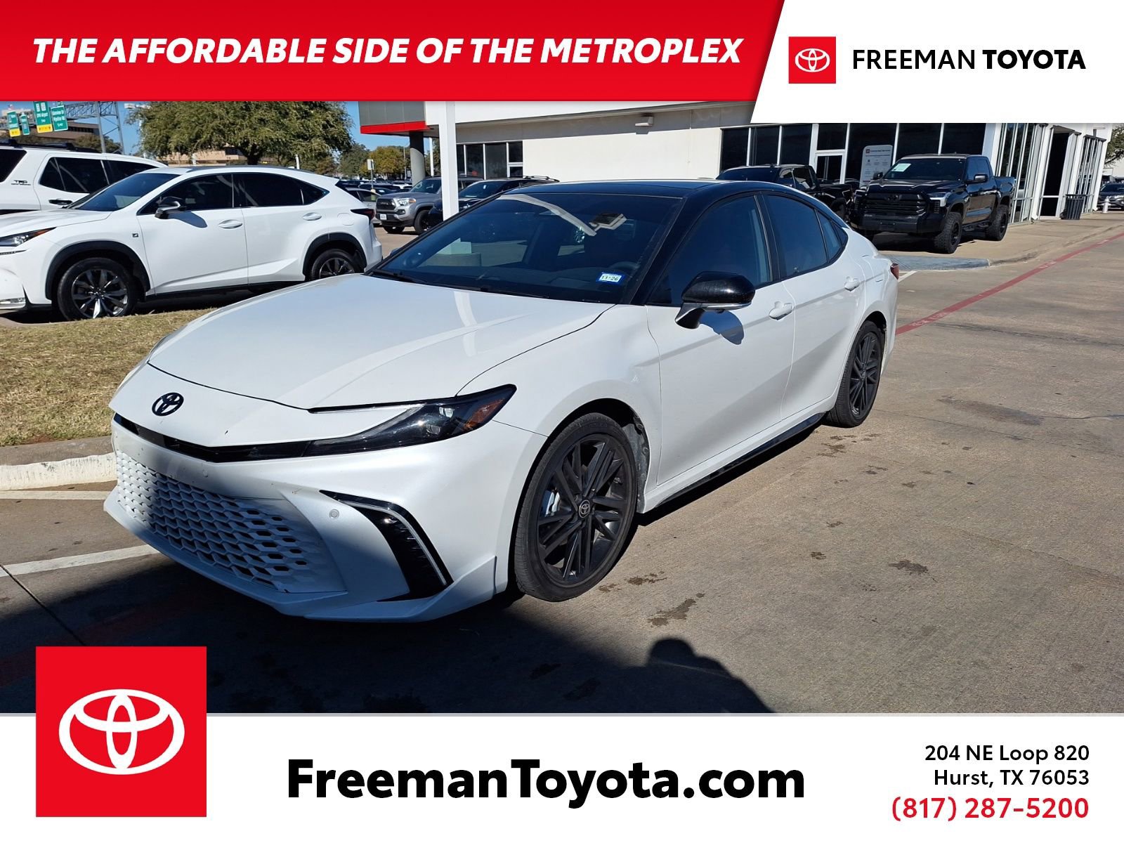 2025 Toyota Camry XSE's photo