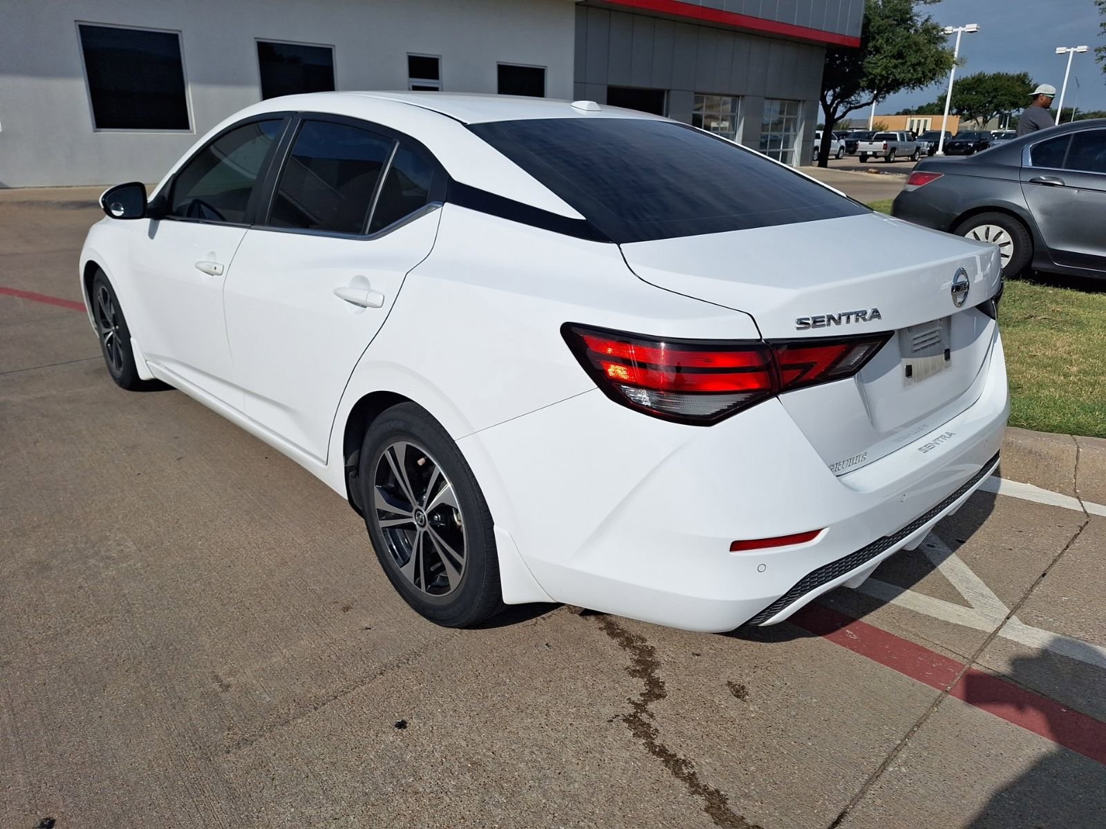 2022 Nissan Sentra SV photo 3