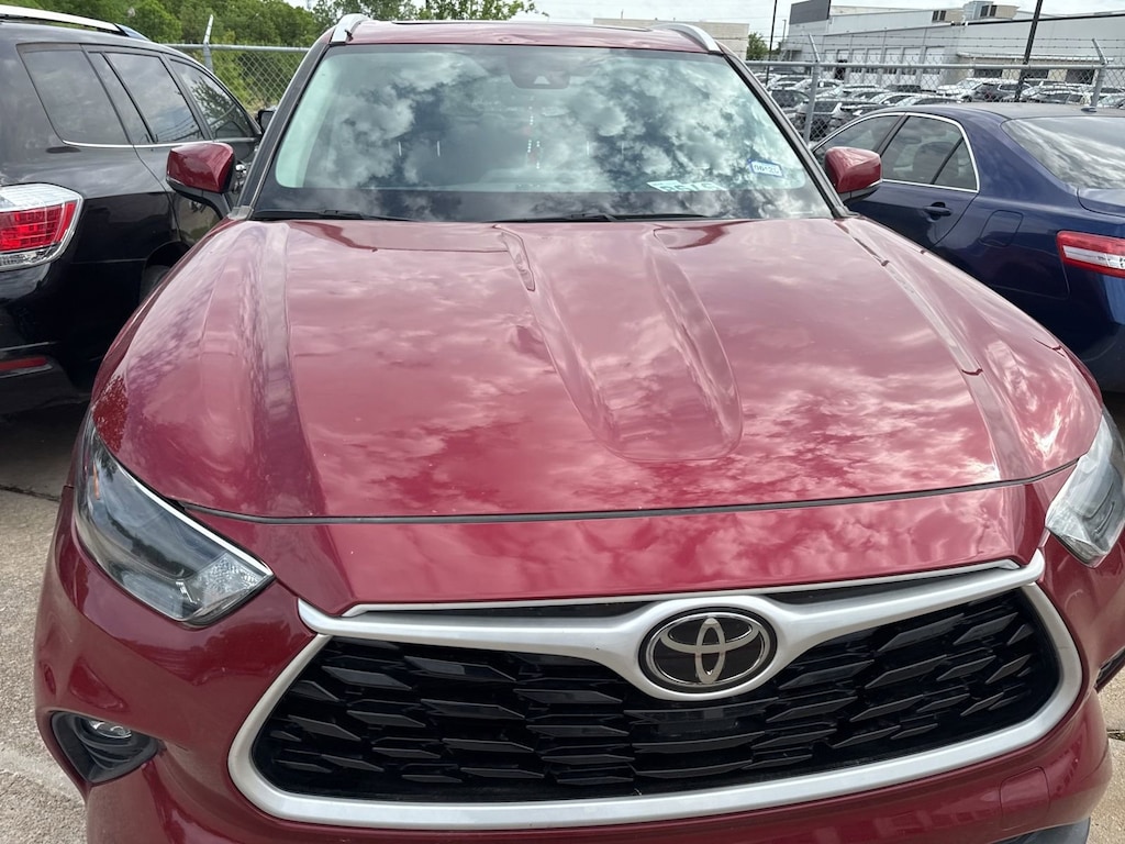 Used 2023 Toyota Highlander XLE SUV