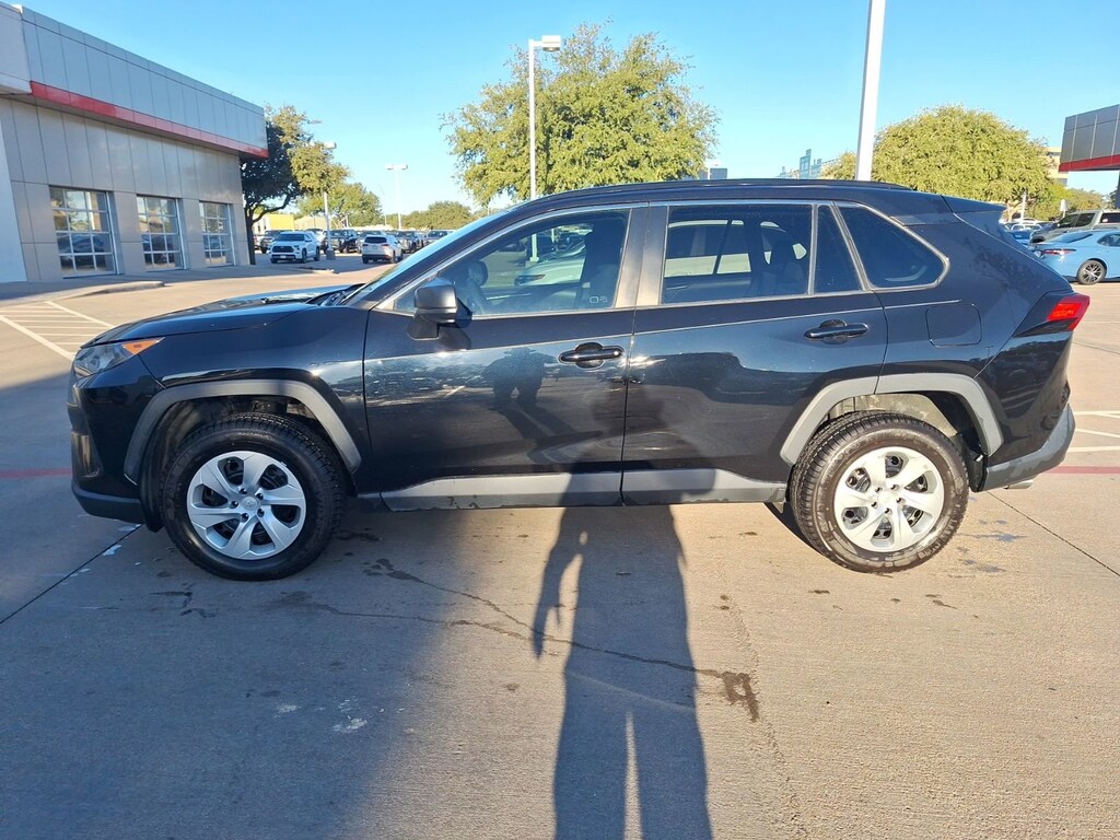 Used 2020 Toyota RAV4 LE SUV