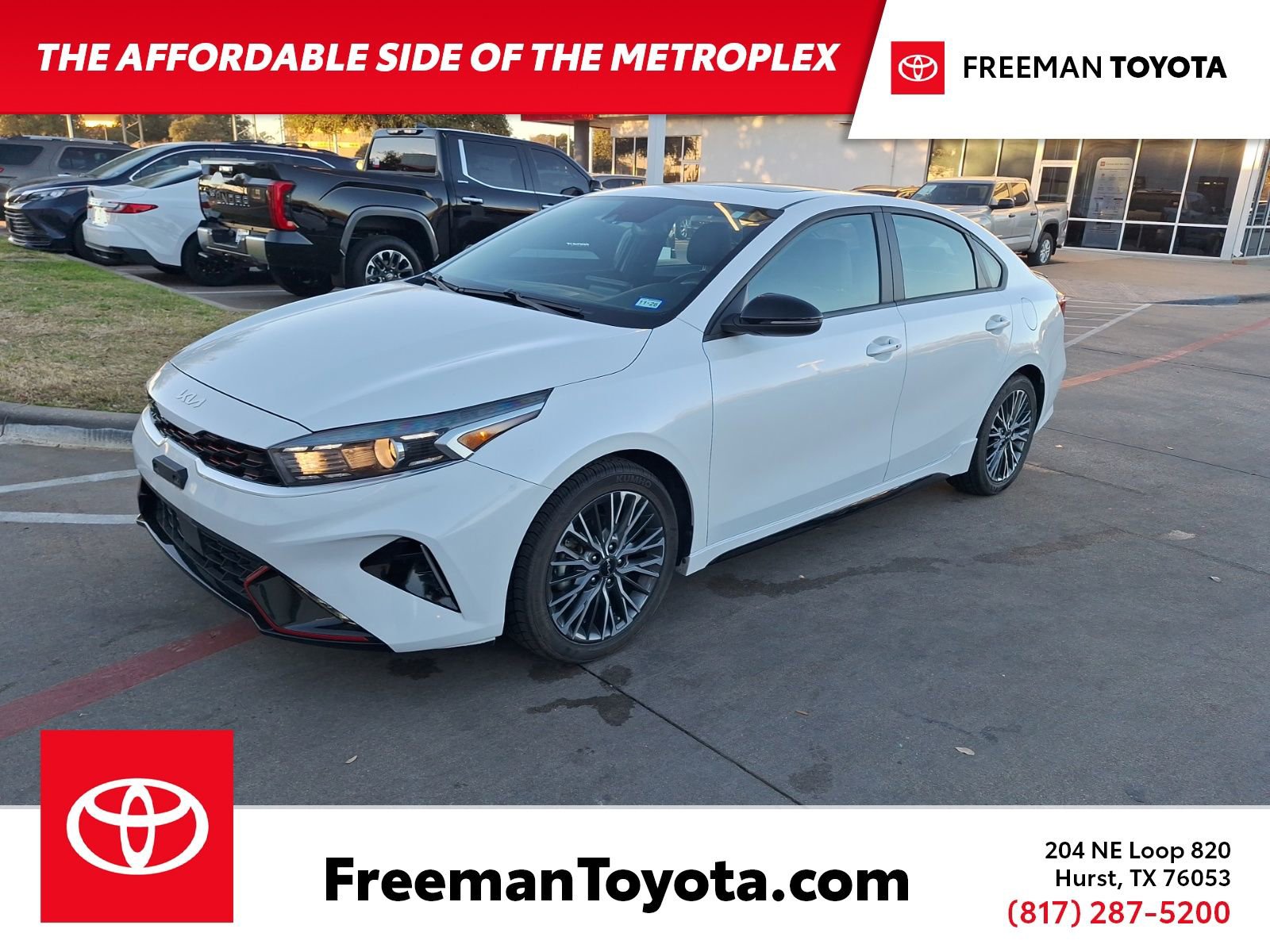 2022 Kia FORTE GT-Line's photo