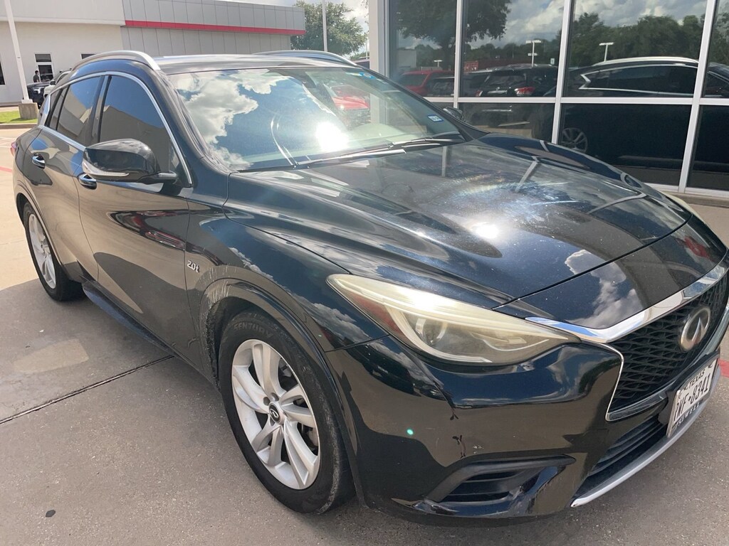 Used 2018 INFINITI QX30 LUXE SUV