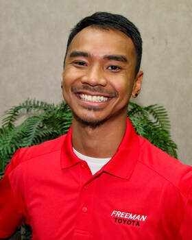 Staff member Richie Heng from ID_c3a2fa