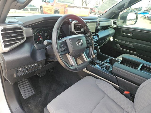 2025 Toyota Tundra SR5 - Photo 22