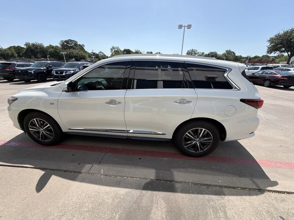 Used 2018 INFINITI QX60 Base SUV
