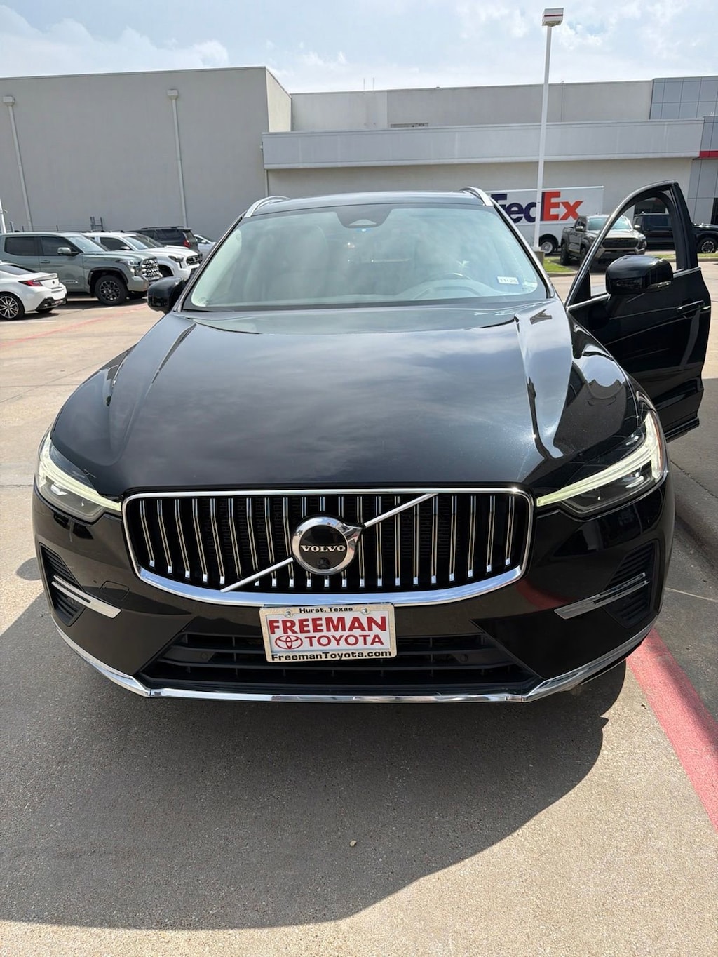 Used 2023 Volvo XC60 B5 Plus Bright Theme SUV