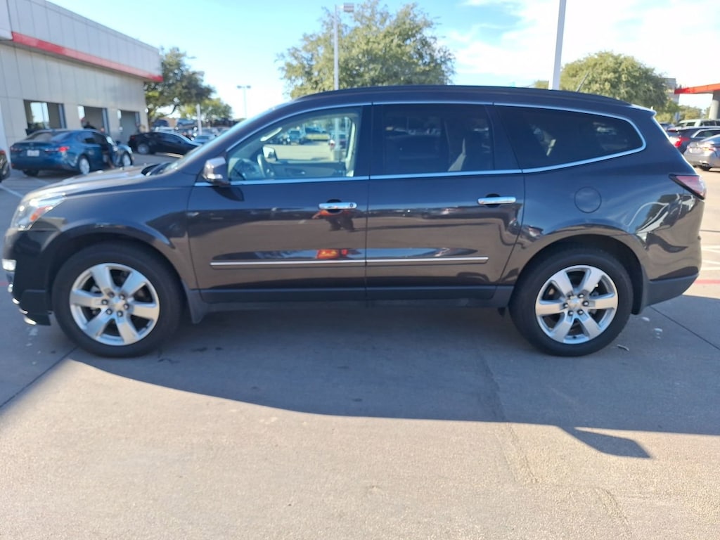 Used 2017 Chevrolet Traverse - Rear Entertainment SUV
