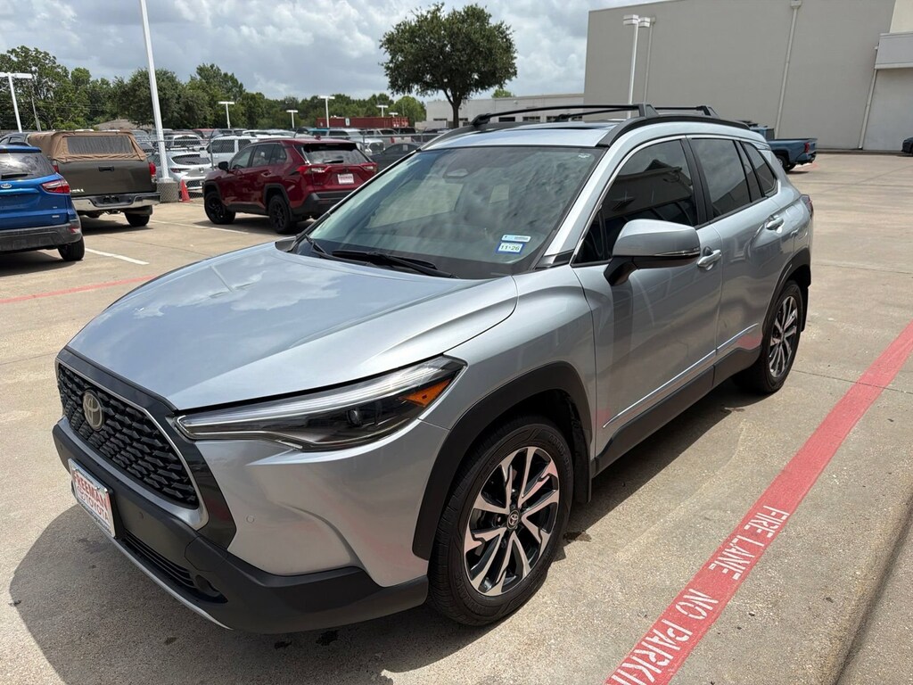 Used 2024 Toyota Corolla Cross XLE SUV