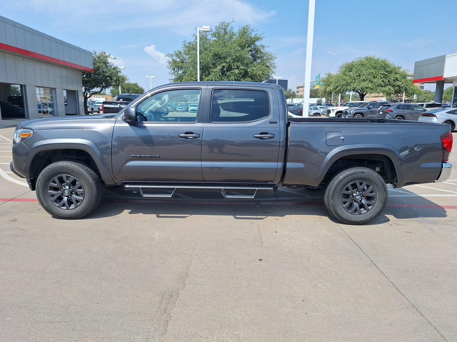 2023 Toyota Tacoma V6 Long Bed photo 2
