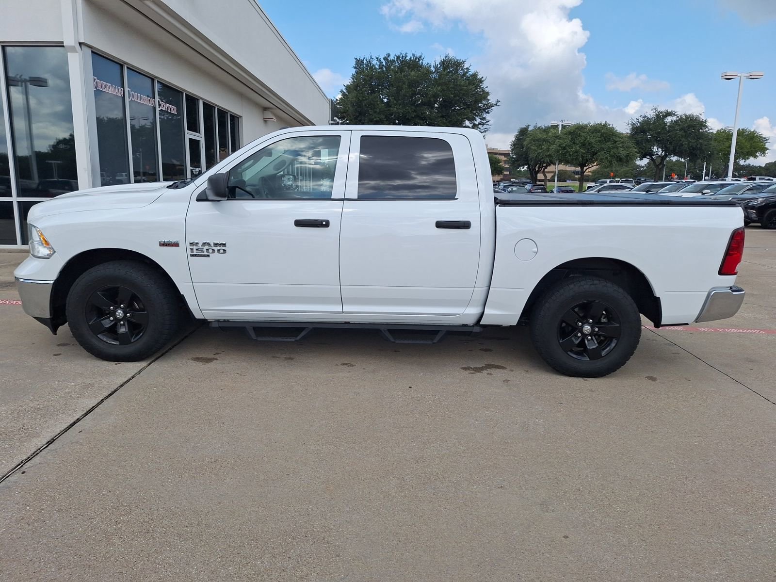 2021 Ram 1500 Classic Tradesman photo 2