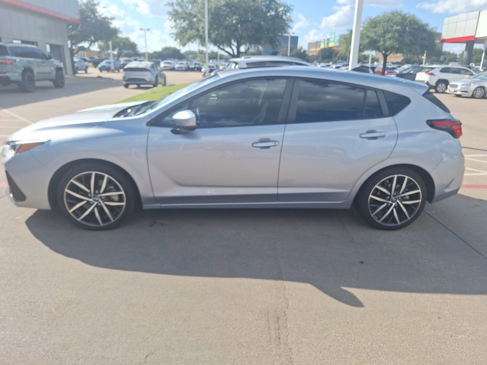 2024 Subaru Impreza Sport photo 2