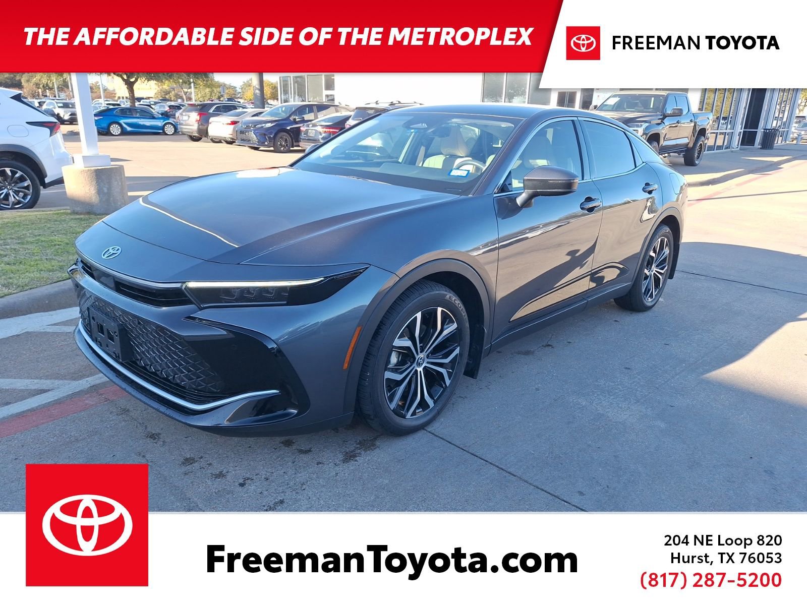 2024 Toyota Crown Limited's photo