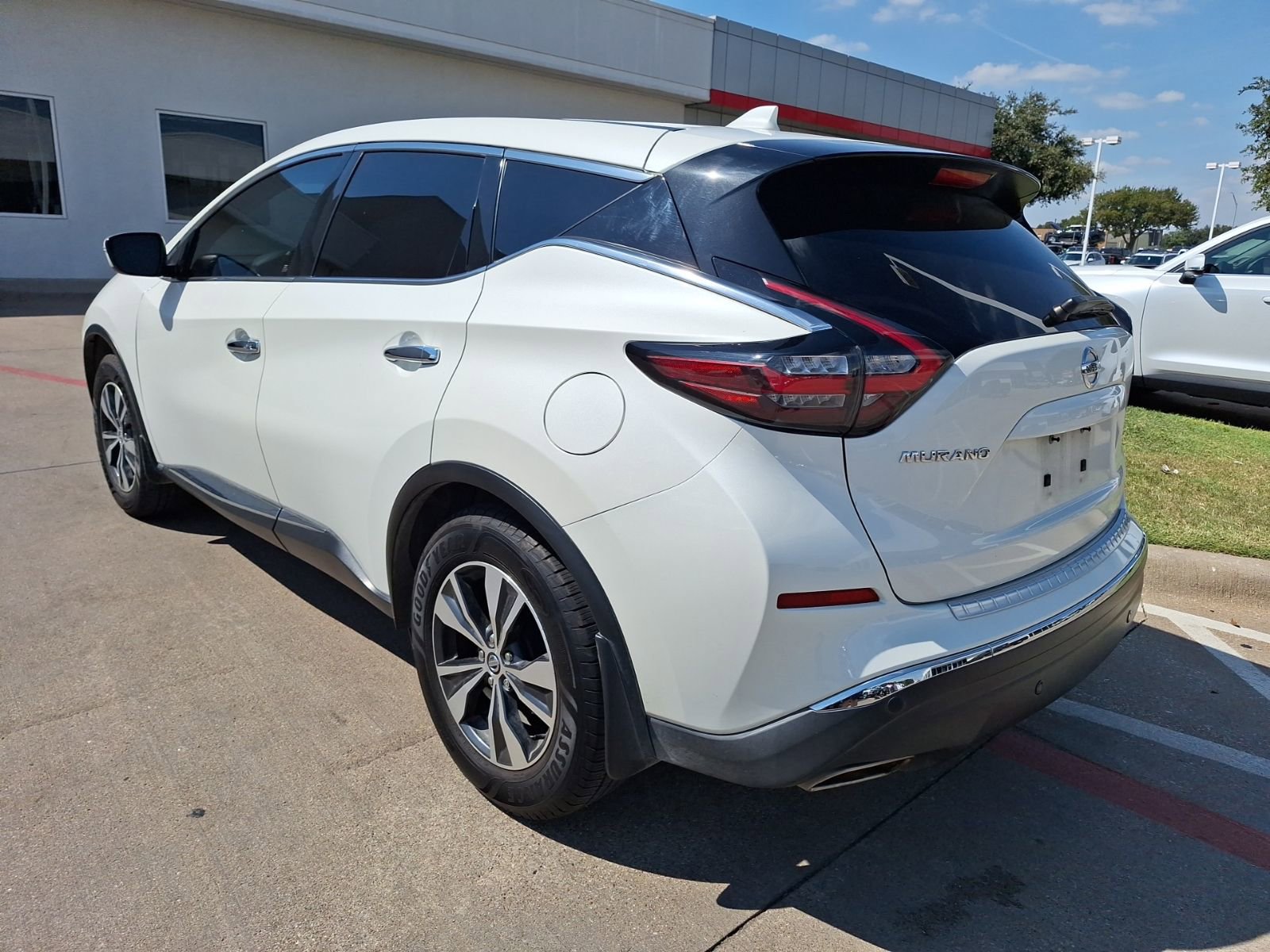 2020 Nissan Murano S photo 3