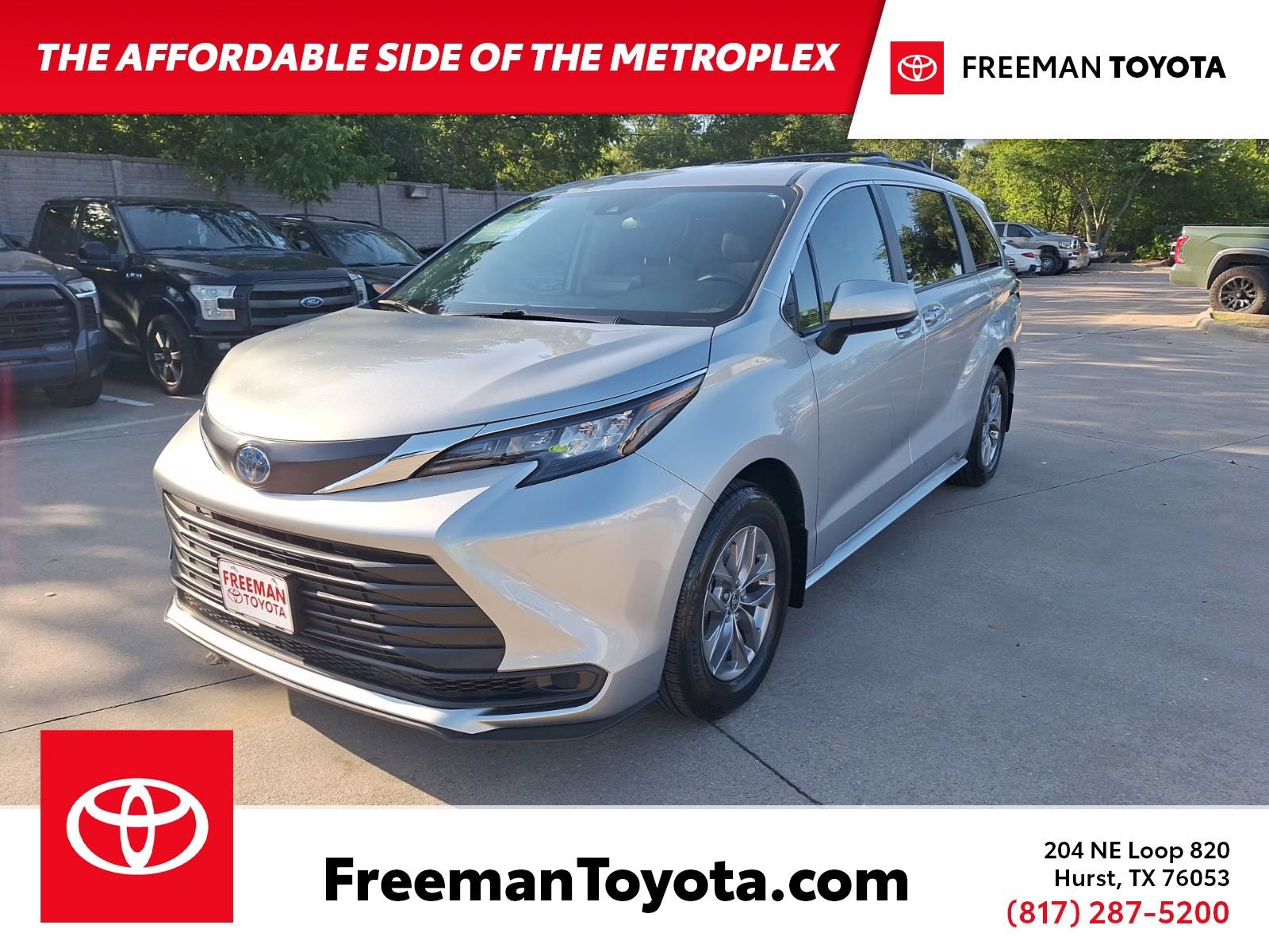 2024 Toyota Sienna Van Passenger Van 