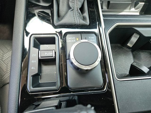 2024 Toyota Tundra Limited - Photo 19