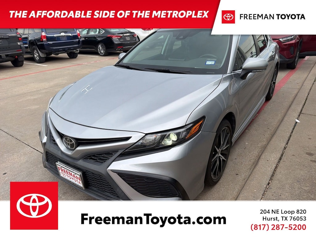 Used 2022 Toyota Camry SE Sedan