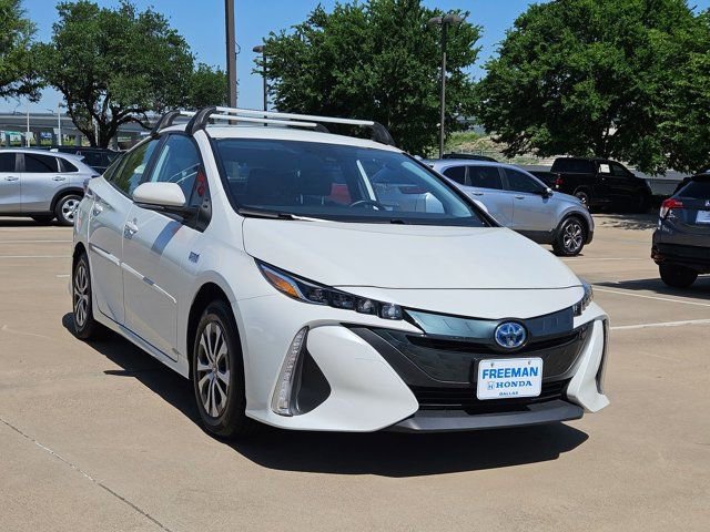 2022 Toyota Prius Prime XLE photo 2