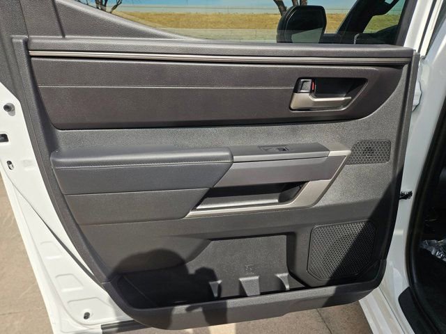 2025 Toyota Tundra SR5 - Photo 18
