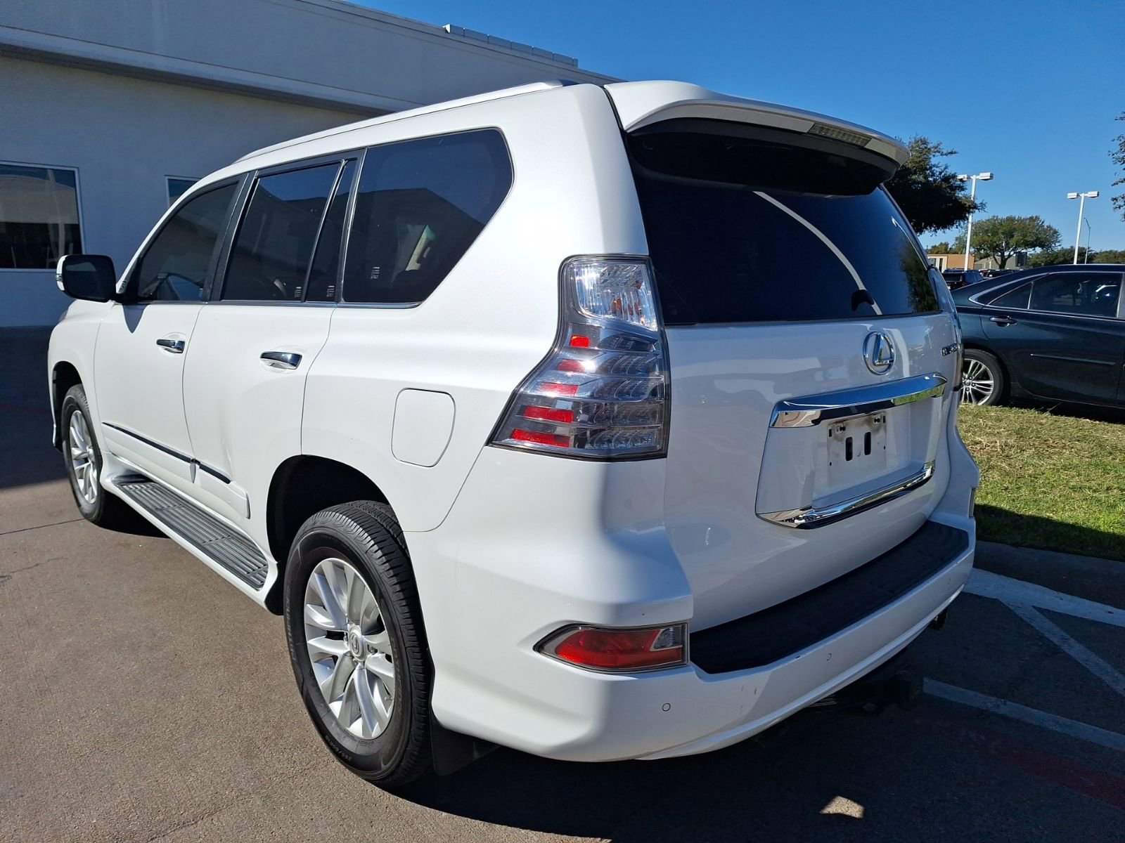 2019 Lexus GX 460 Premium photo 2