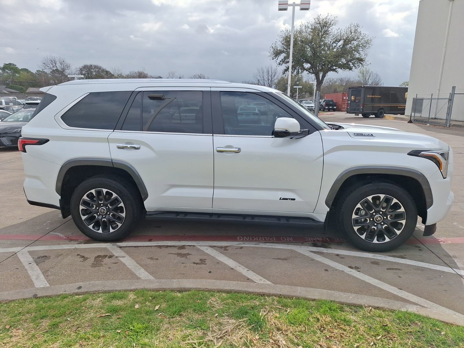 2024 Toyota Sequoia Limited - Photo 7