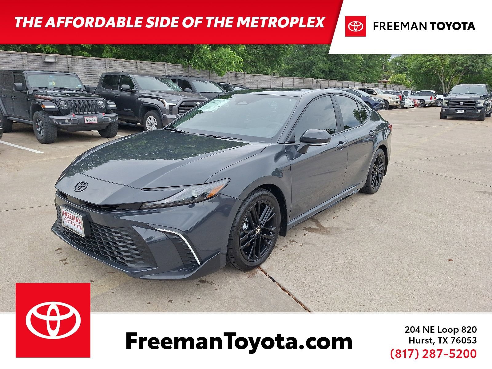 2025 Toyota Camry SE